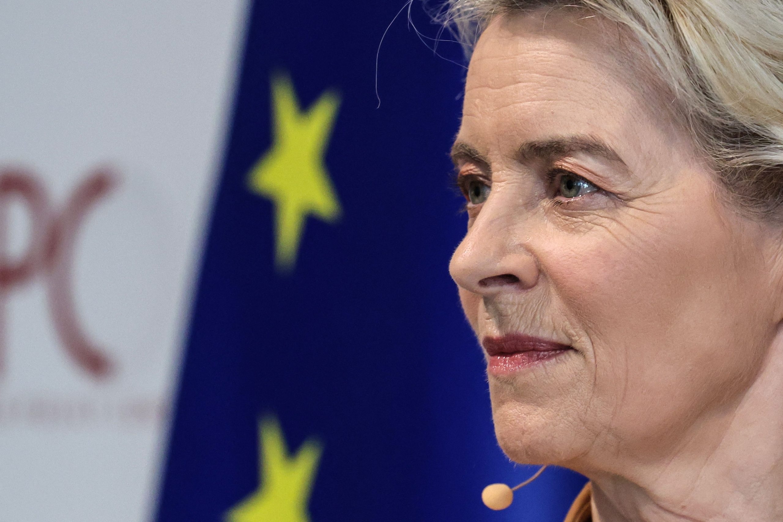 Von der Leyen difende l’Europa libera dalle “catene” del passato