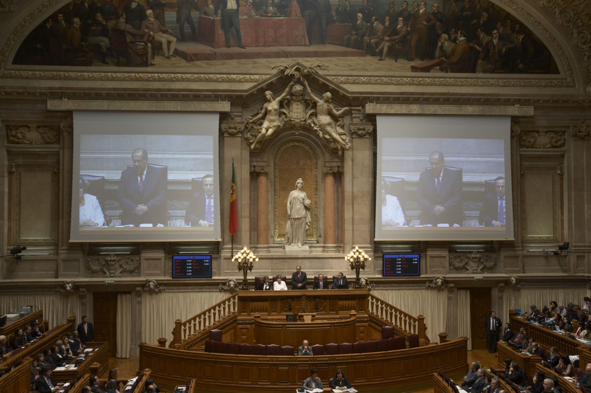 Il governo presenta al Parlamento una proposta di modifica della legge sulla cittadinanza, in vigore dal 19 giugno.