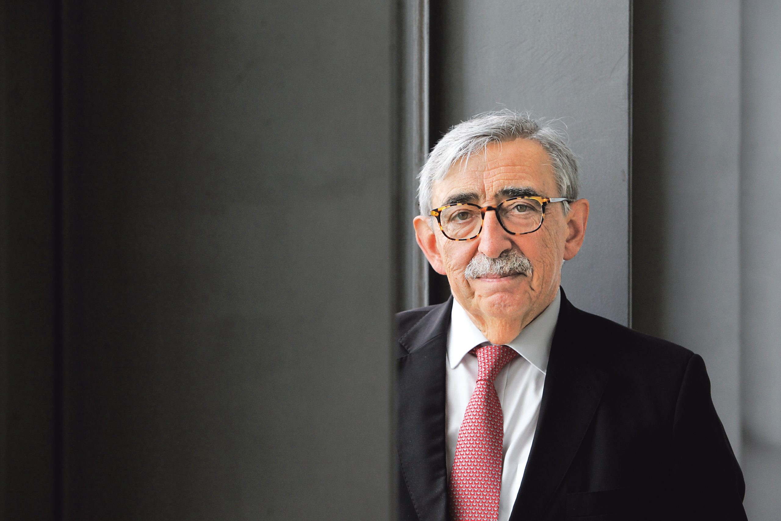 José Fragata. «No sé cómo se pueden ganar 50 mil euros un sábado».