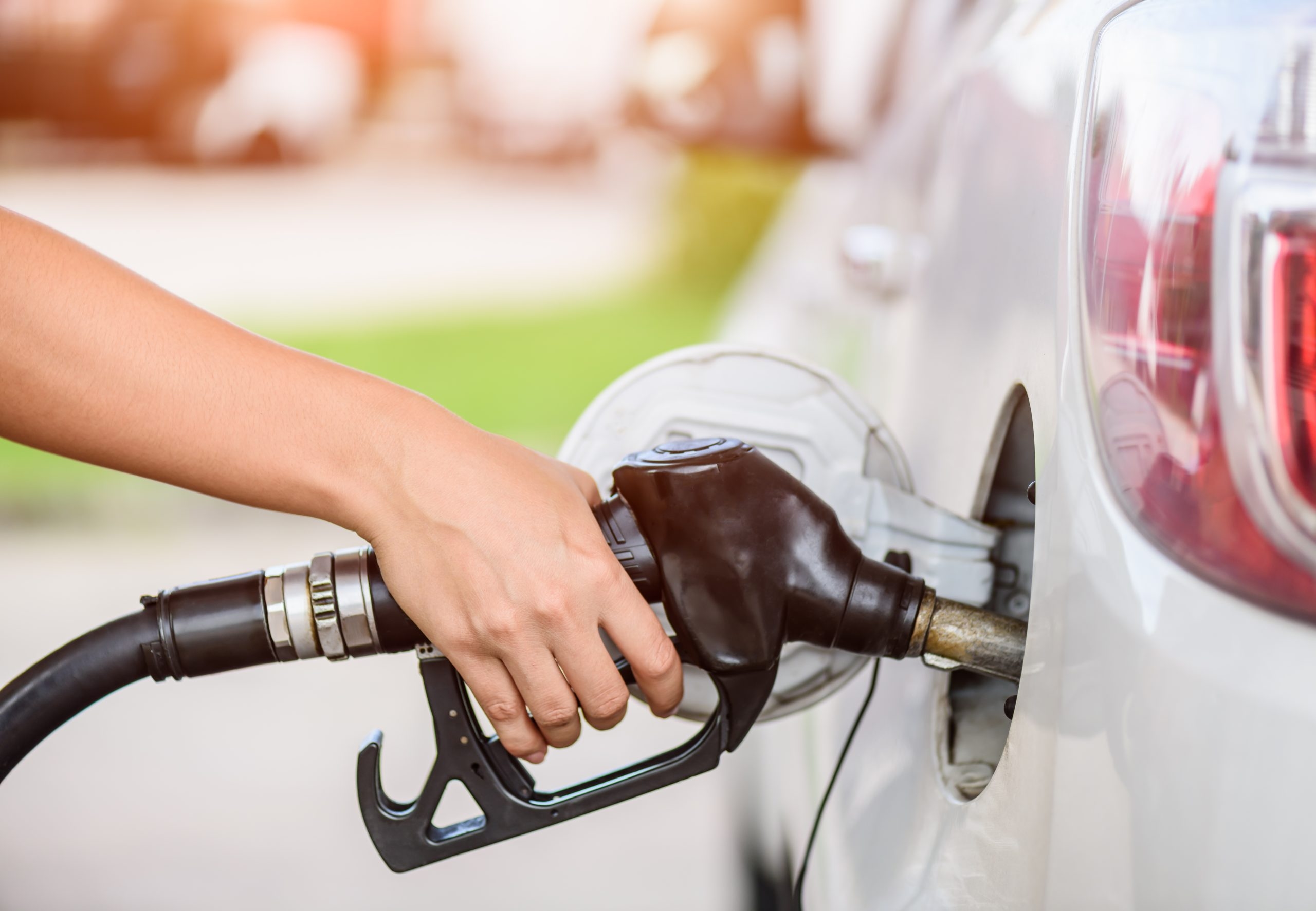 Los precios del combustible vuelven a subir el lunes