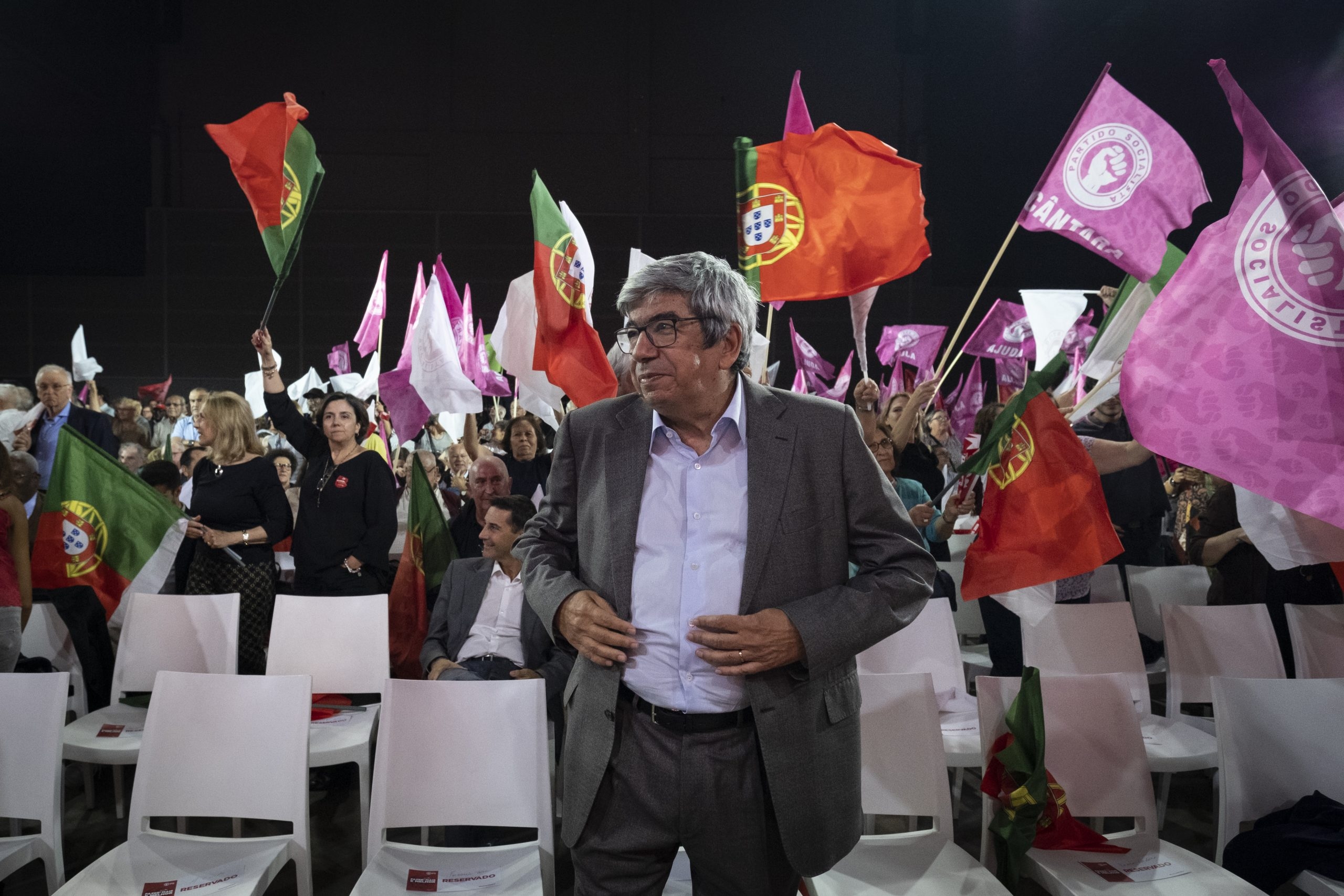 Ferro Rodrigues pleit voor een kandidatuur die inspeelt op de linkse kiezers en een deel van de PS