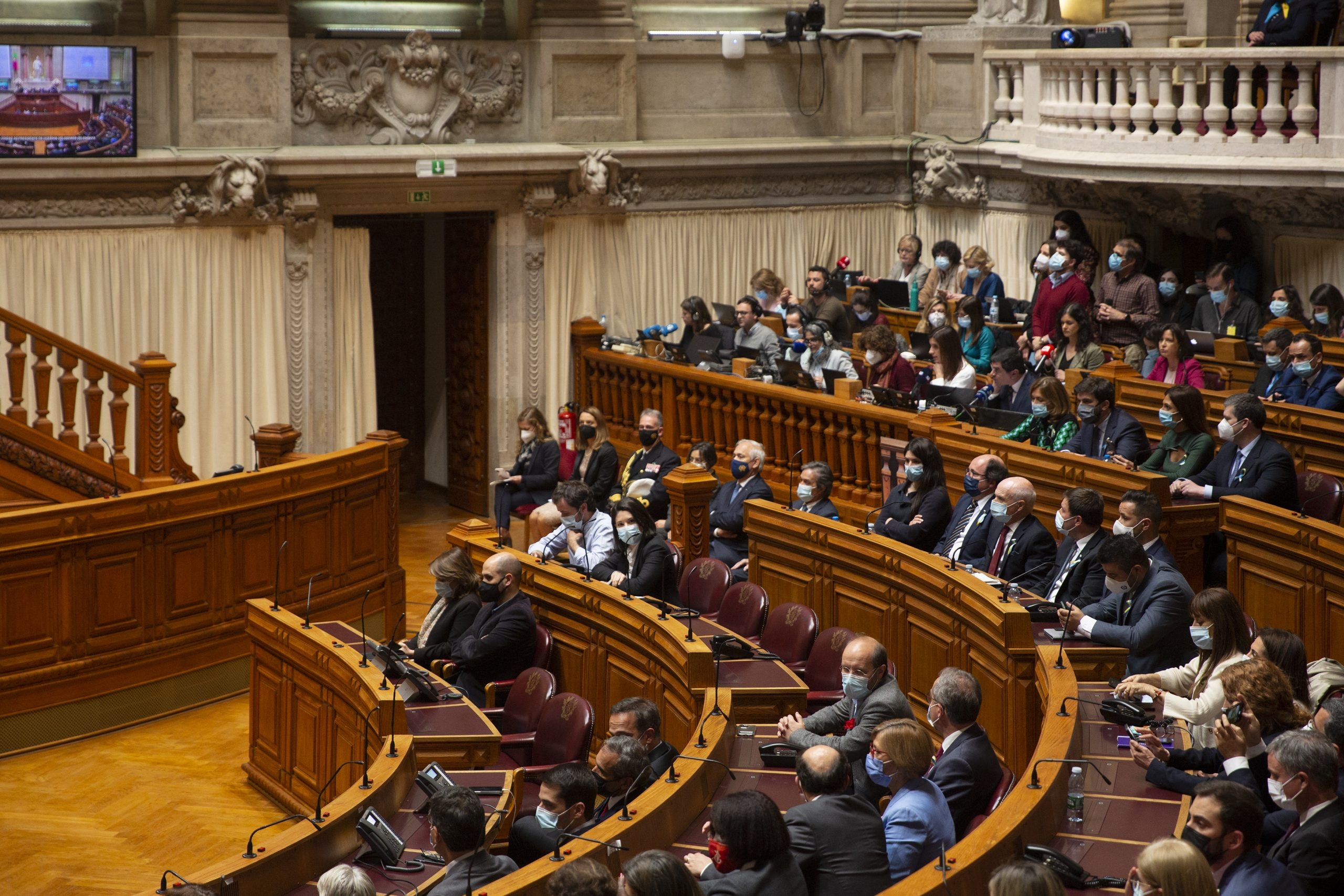 El Gobierno se muestra abierto a las propuestas de Chega pero recuerda a Ventura los límites de la Constitución