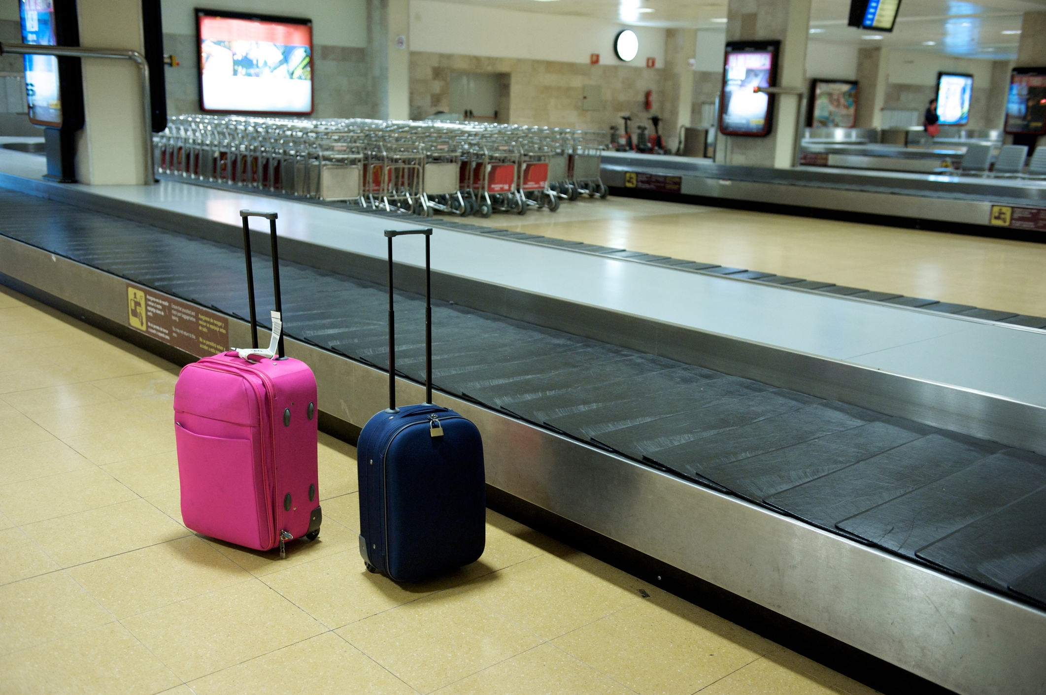 Menzies denies talks to cancel airport strike