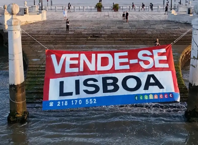 Neues Werk von Bordalo II steht in Lissabon zum Verkauf