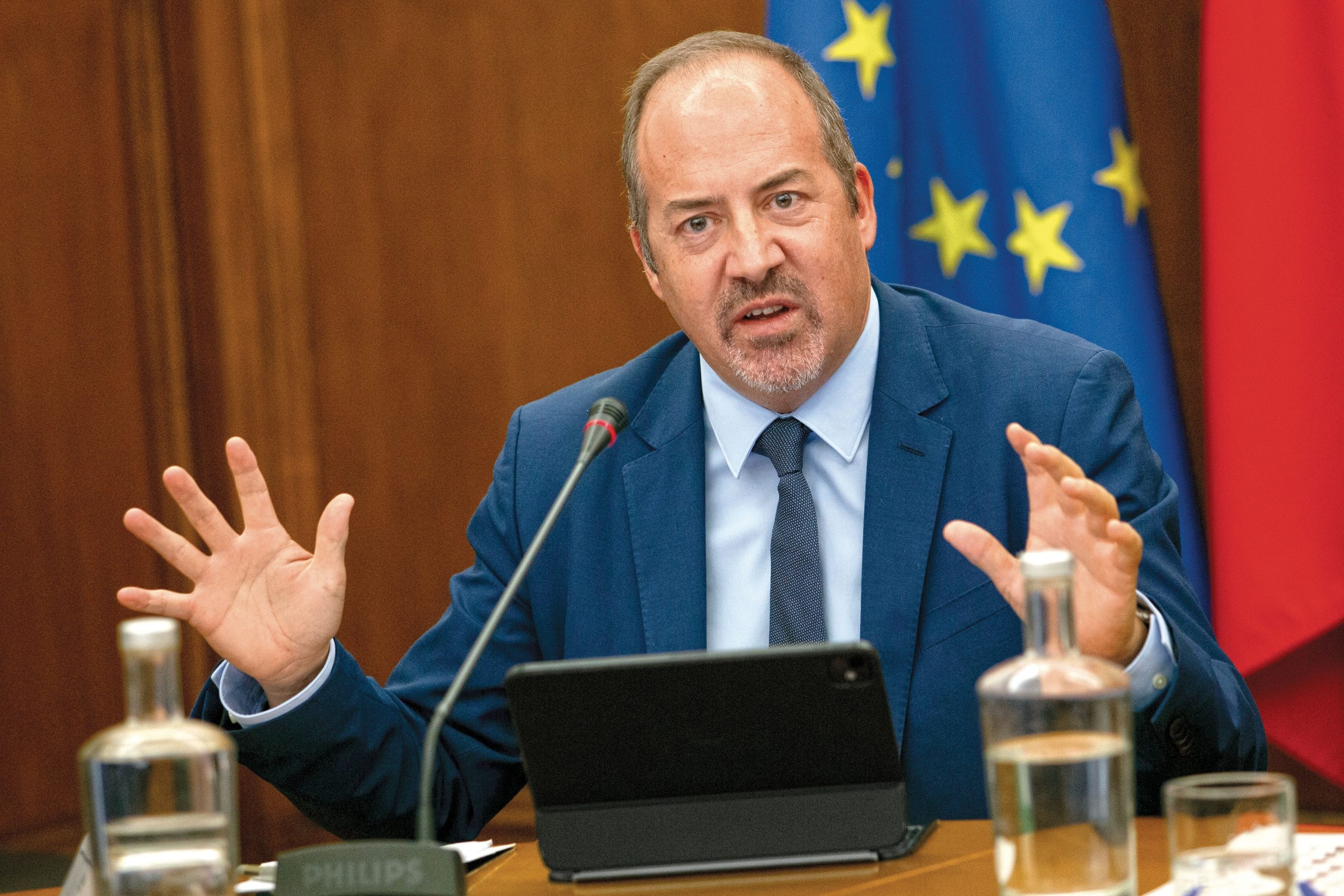 Banca del Portogallo: si stringe l'assedio a Centeno