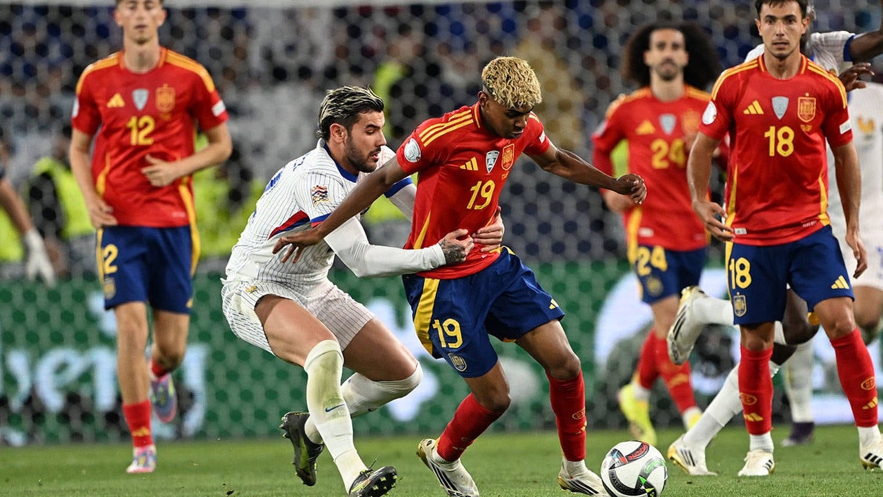 Spanje won de wedstrijd met 9 doelpunten