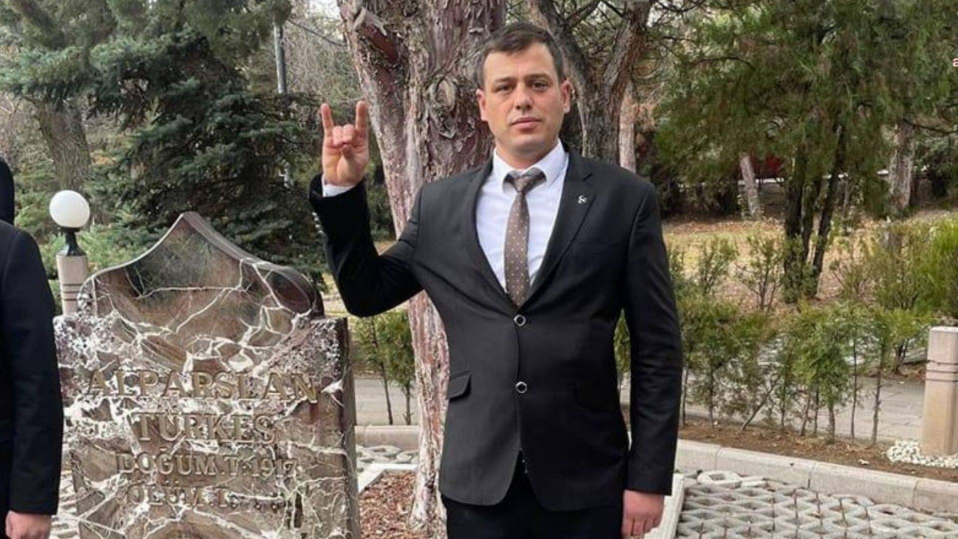 El presidente del distrito de MHP dimite