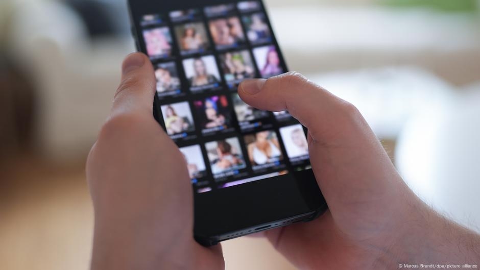 EUA: Lei contra "pornografia de vingança" em vigor