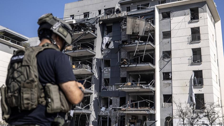 Verdere escalatie: Israël bombardeert, Iran vuurt raketten af