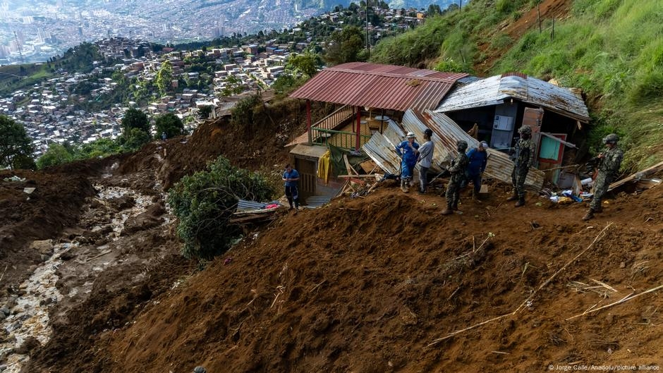 Morti dopo la frana in Colombia