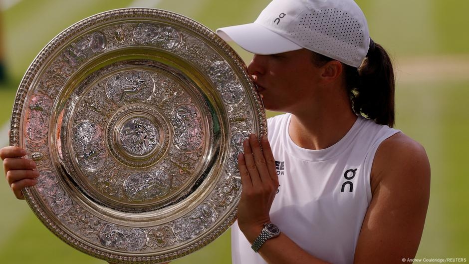 Swiatek faz história no tênis em Wimbledon