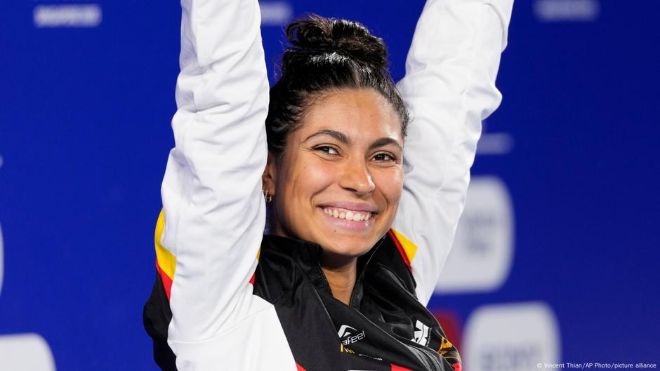 Schwimm-WM: Anna Elendt gewinnt sensationell Gold