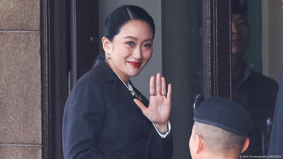 Wat gebeurt er als de premier van Thailand is afgezet?