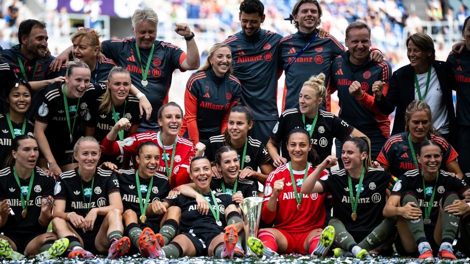 Bundesliga Feminina: Mais times, mais torcedores – também progresso?