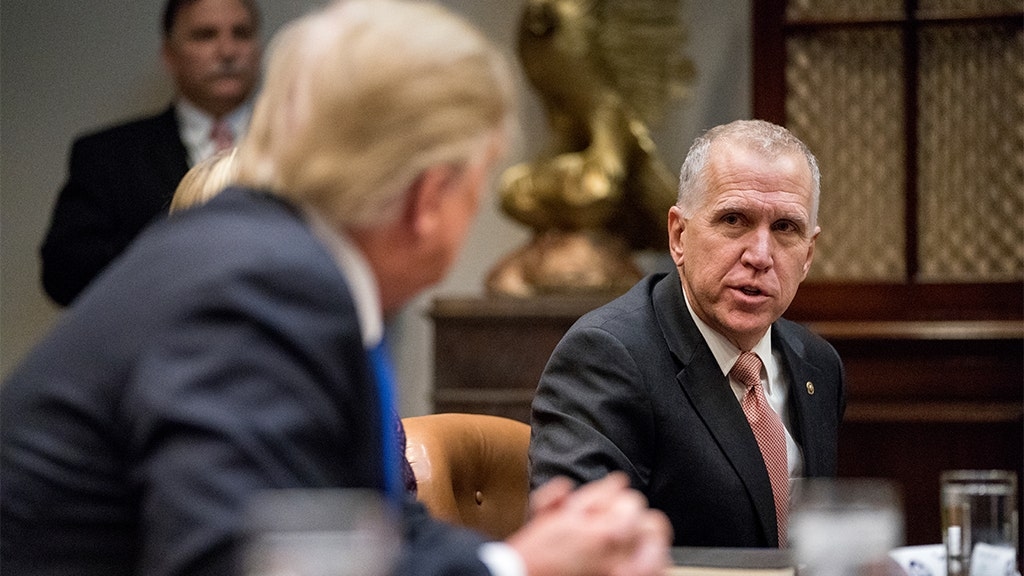 Trump reaguje na decyzję Tillisa o nieubieganiu się o reelekcję, ostrzega „Republikanów oszczędzających na kosztach”