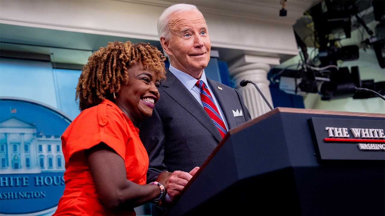 Toezichthouder eist dat Jean-Pierre en andere voormalige medewerkers van het Witte Huis getuigen over vermeende doofpotaffaire rond geestelijke achteruitgang Biden