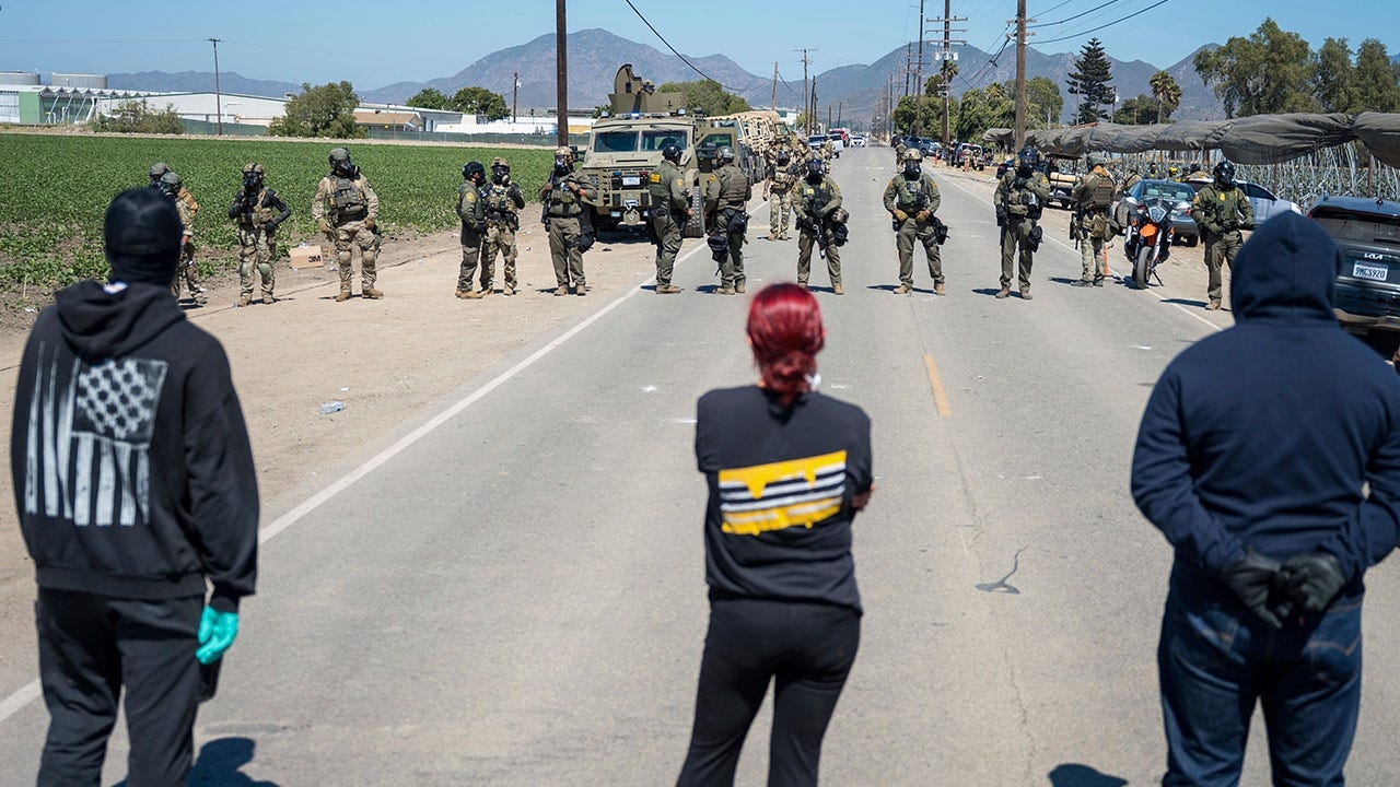 Trump accorde une «autorisation totale» aux agents de l'ICE pour se protéger après de violents affrontements en Californie
