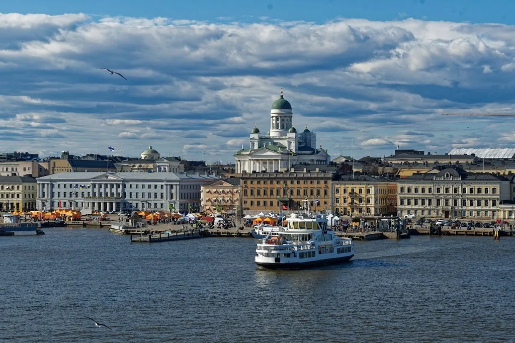 Le sanzioni contro la Russia hanno innescato la crescita del commercio informale di rubli in Finlandia