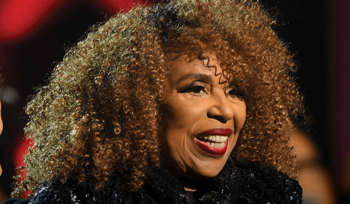 Morre Roberta Flack, conhecida pela música Killing me softly com sua música