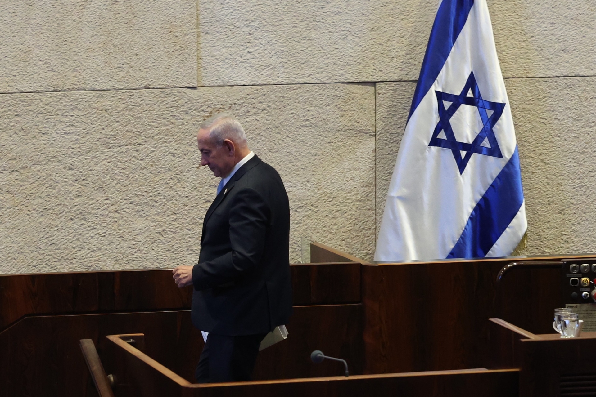 Netanyahu İran konusunda Trump ve Putin'le görüşecek; Almanya ve Fransa'yla da görüştü zaten.