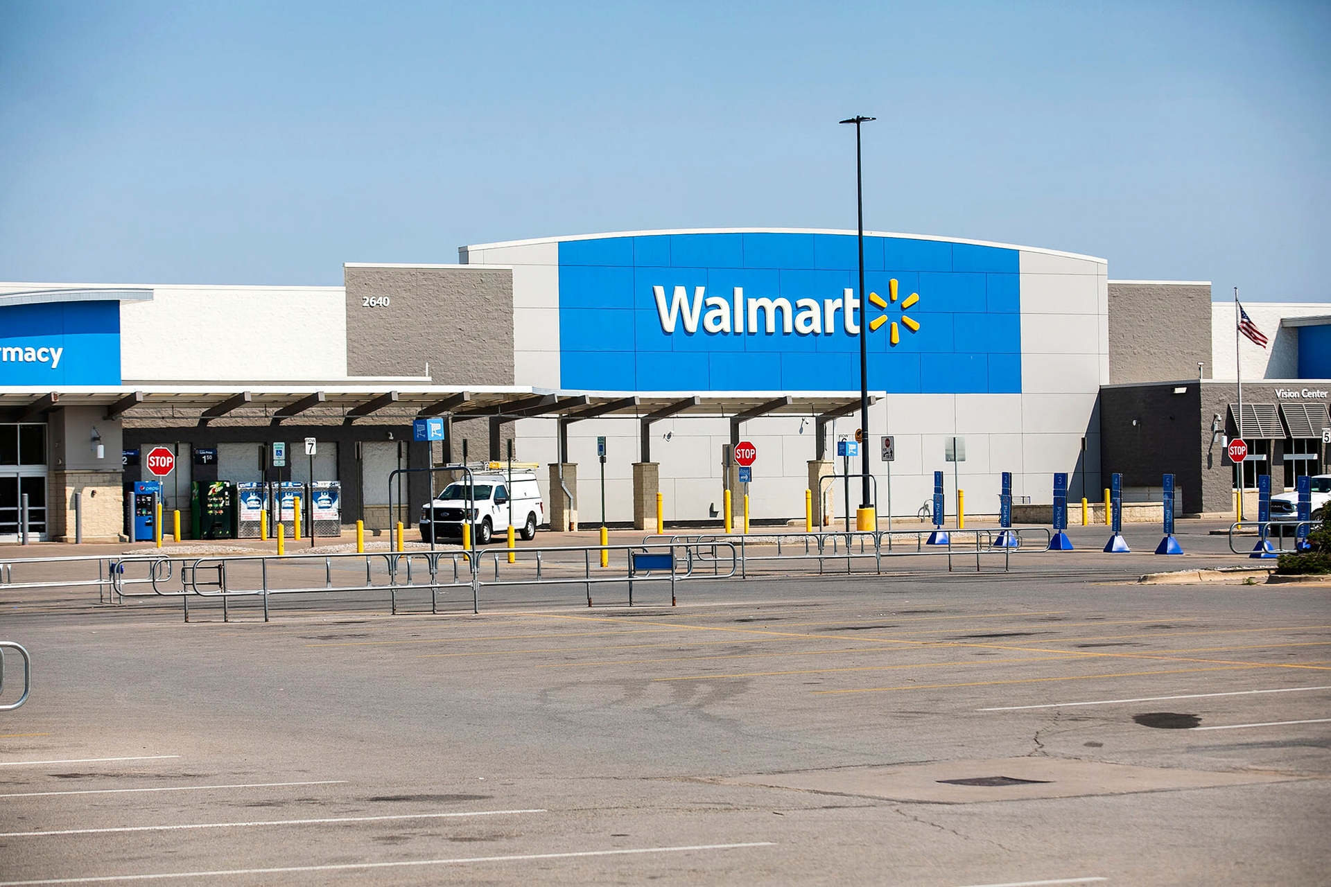 Lerdo recibirá inversión de Walmart con cines y nueva plaza con Starbucks