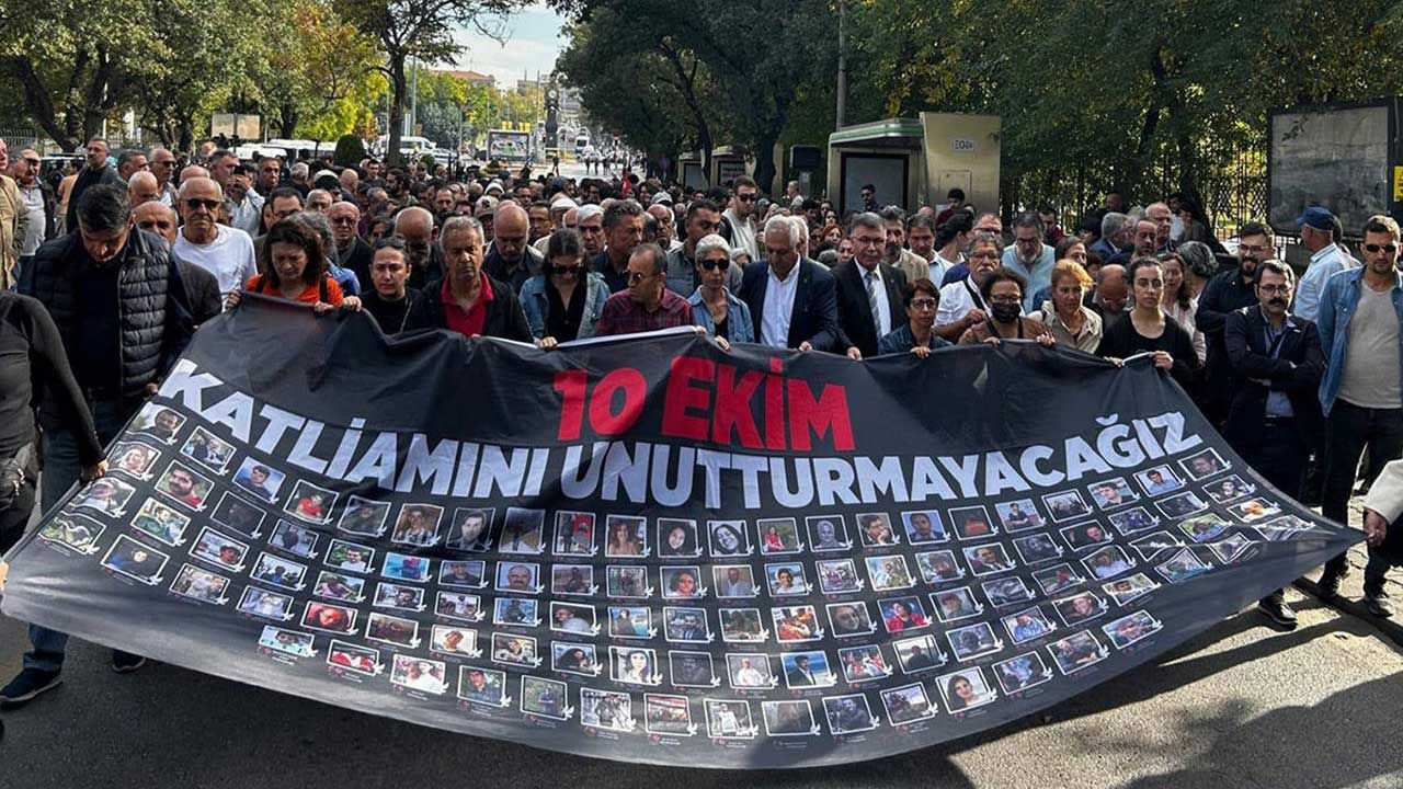 Those who lost their lives are being commemorated on the 10th anniversary of the Train Station Massacre. "The names of the jihadist killers were known in advance."