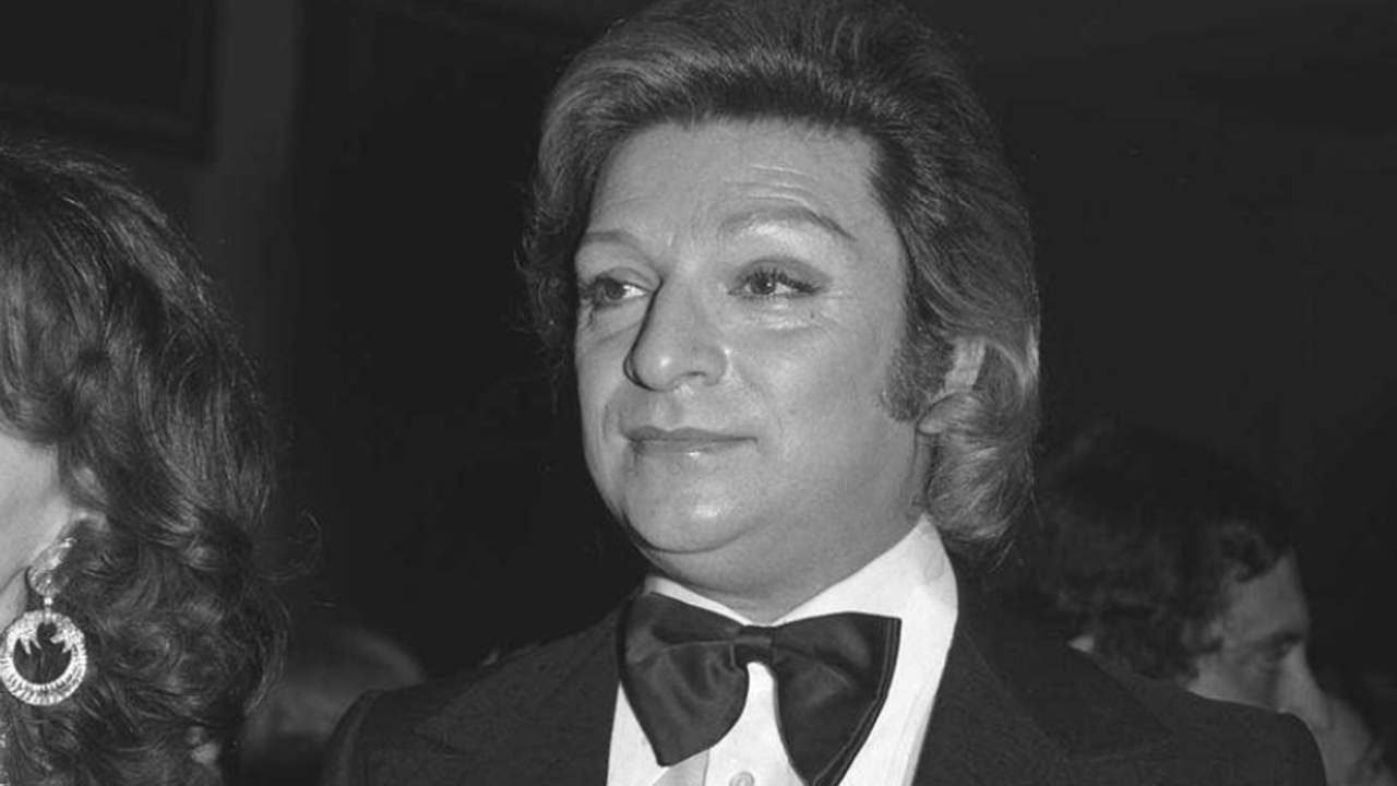 Zeki Müren film banned