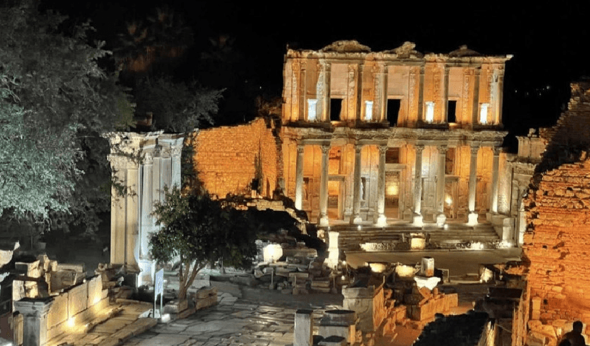 D'Éphèse à Galata... L'application des musées nocturnes commence dans 13 provinces