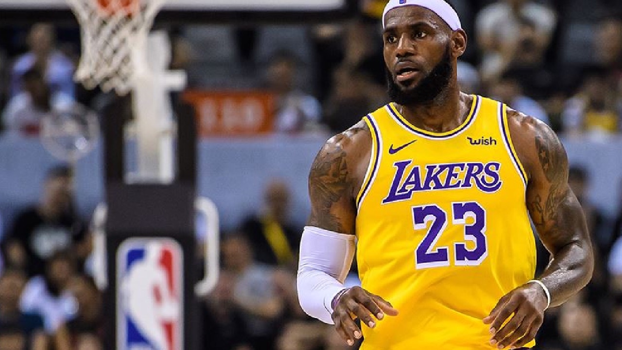 LeBron James a répondu à la question de la « retraite » !