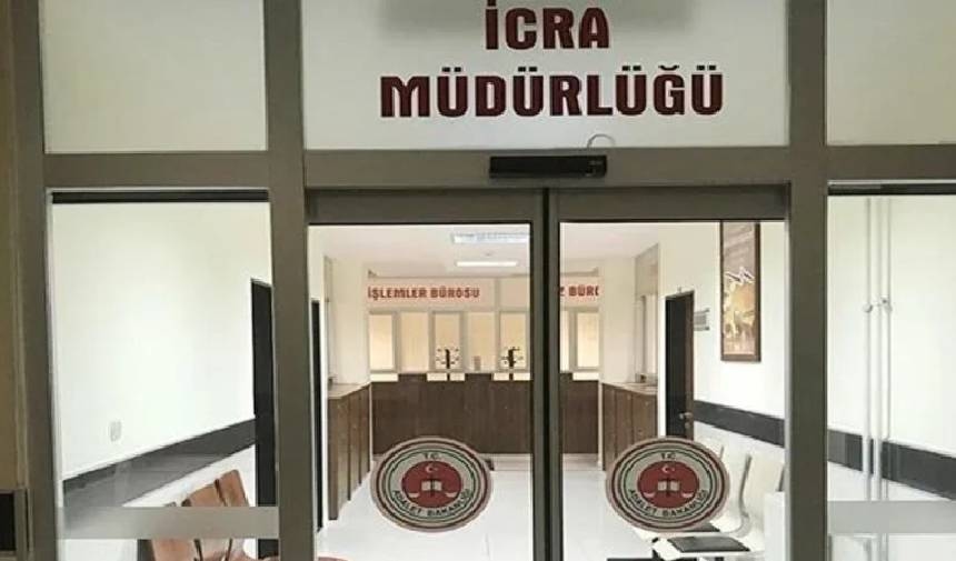 Aanhouding in omkopingsonderzoek bij het Handhavingskantoor in Izmir