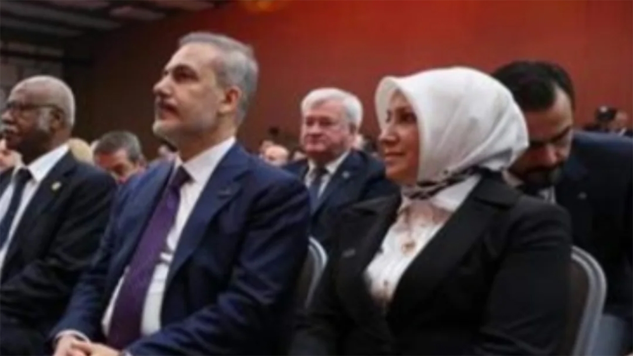 Kim jest żona Hakana Fidana, Nuran Fidan, ile ma lat, skąd pochodzi i co robi?