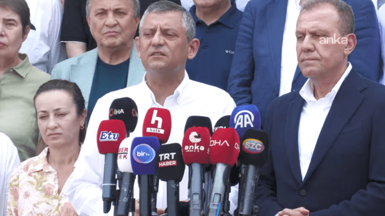 Een verklaring van Özgür Özel voor het ziekenhuis waar Ferdi Zeyrek wordt behandeld