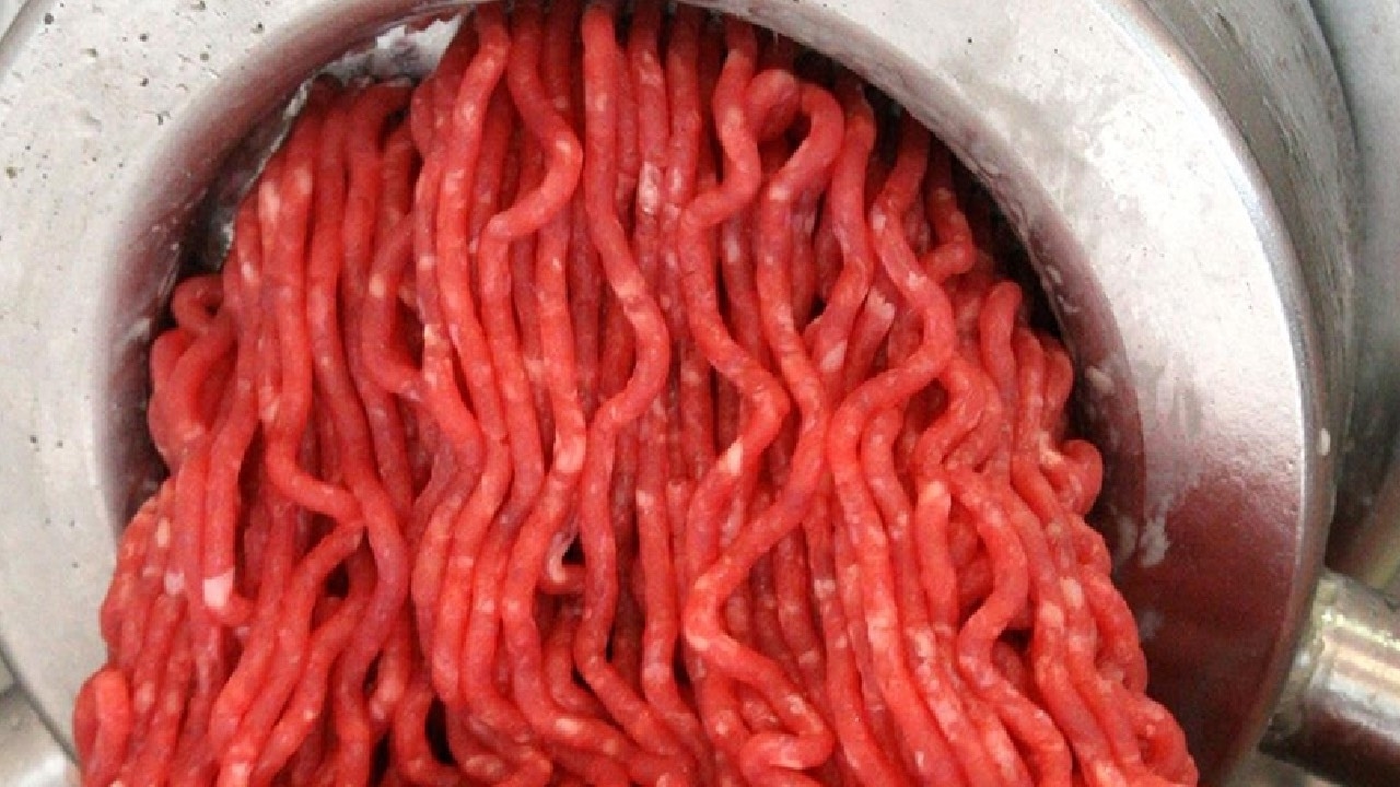 Blijf weg bij deze slager! Ezelsvlees aangetroffen in hun producten