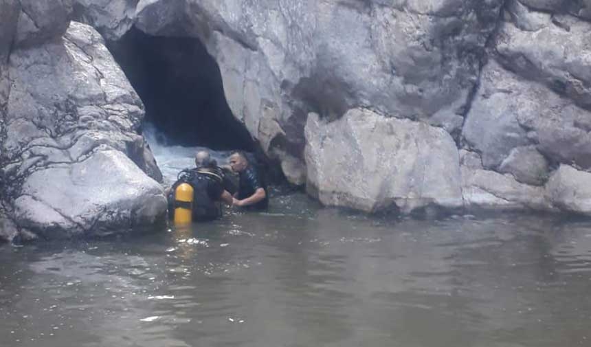 Cayó en un cañón durante un viaje de naturaleza y murió trágicamente.