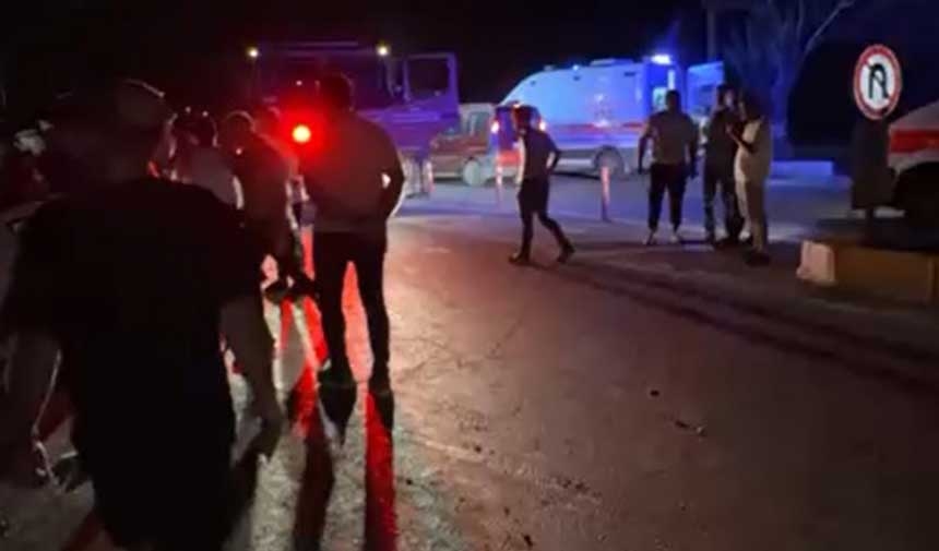 Vrachtwagen en licht bedrijfsvoertuig botsten in Izmir, ramp werd ternauwernood afgewend