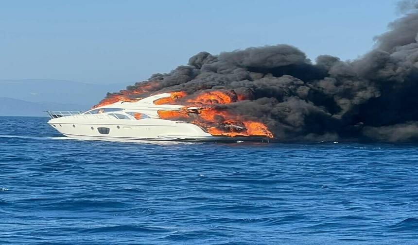 Un incendie se déclare sur un yacht à moteur à Bodrum