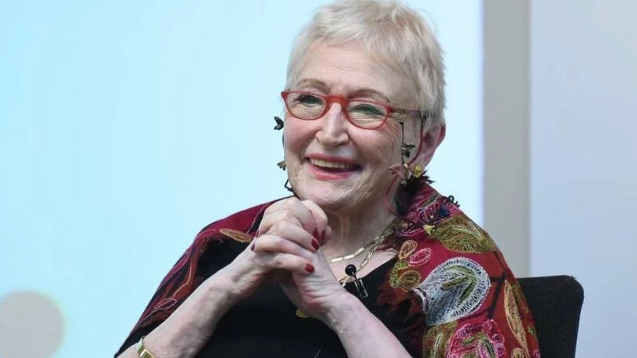 Her books were both banned and made into a movie! We lost Pınar Kür