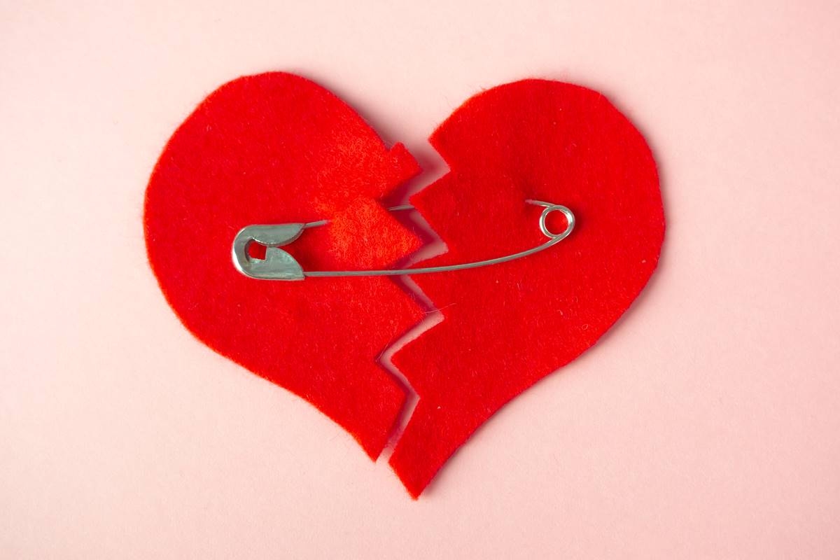 See the 5 signs that most forgive betrayal in relationships