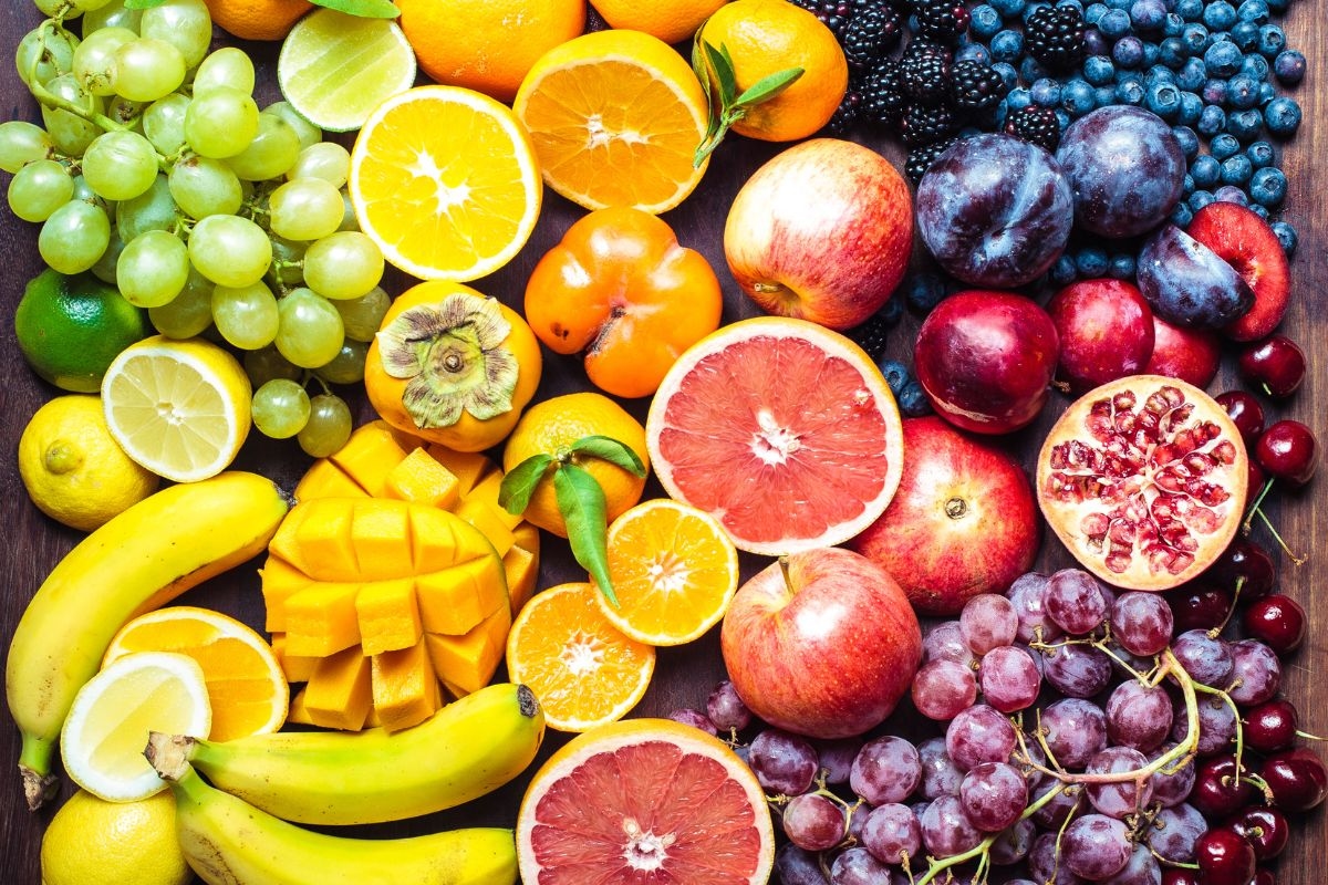 Fruit rijk aan vitamine C versterkt de immuniteit en verhoogt de ijzeropname