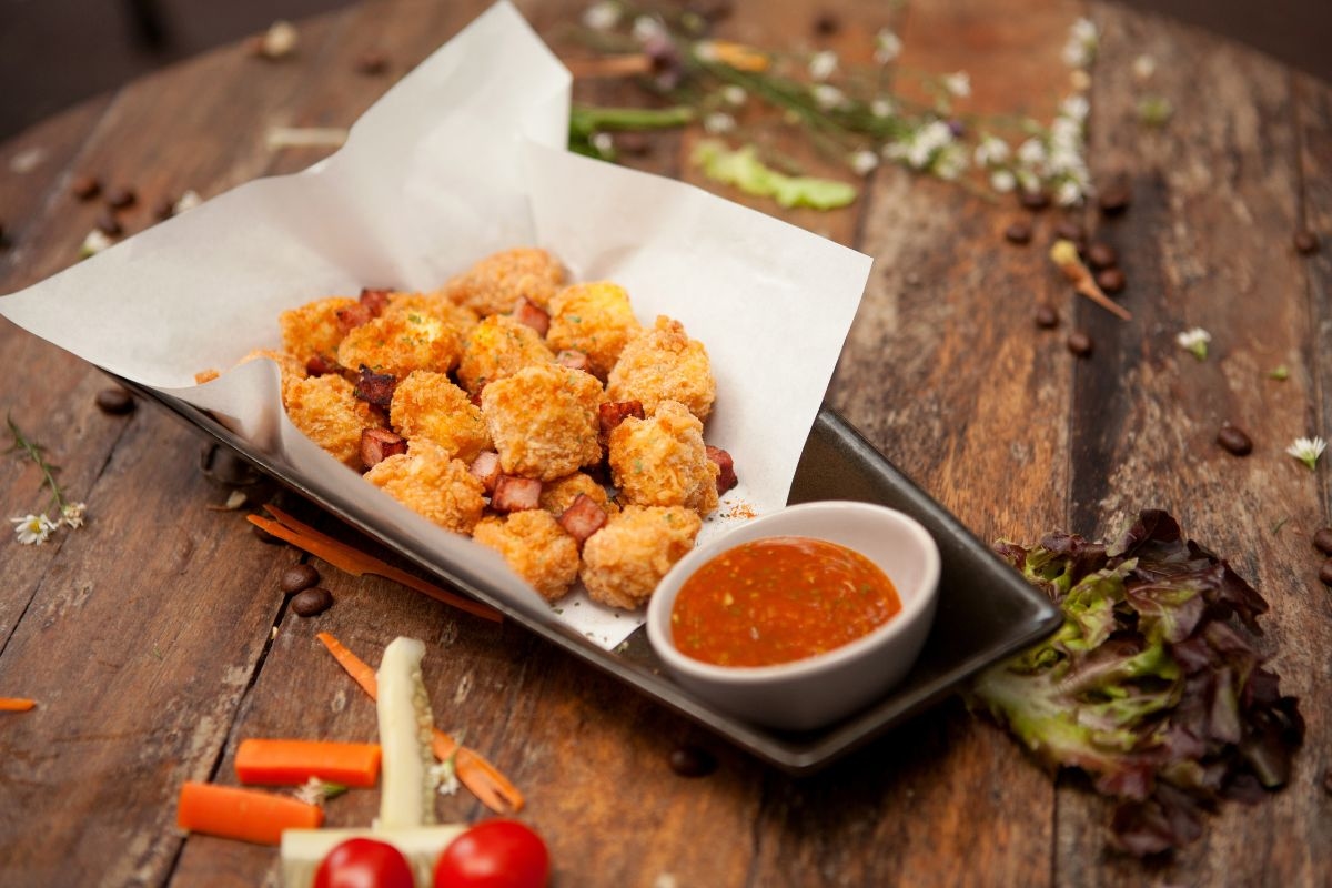 Voedingsdeskundige leert recept voor gezonde kipnuggets