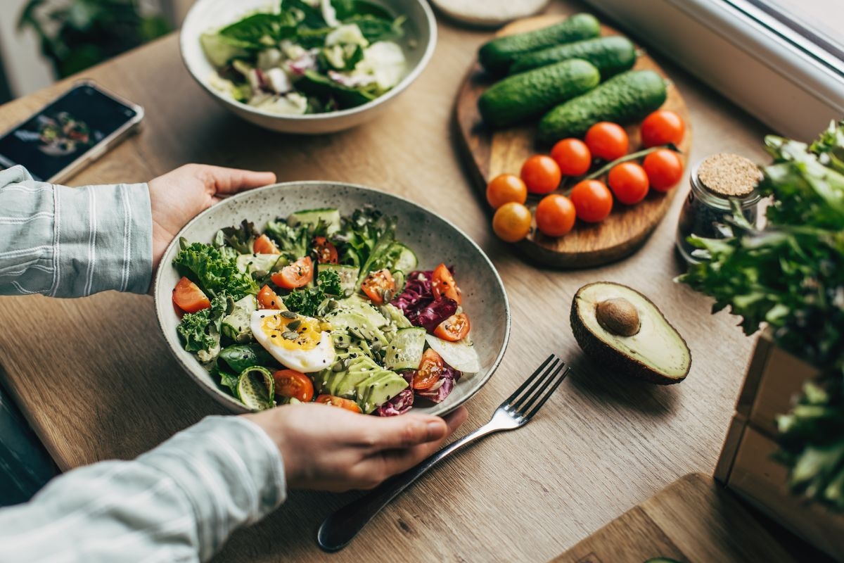 Contra el tiempo: Cómo una dieta basada en plantas afecta el envejecimiento