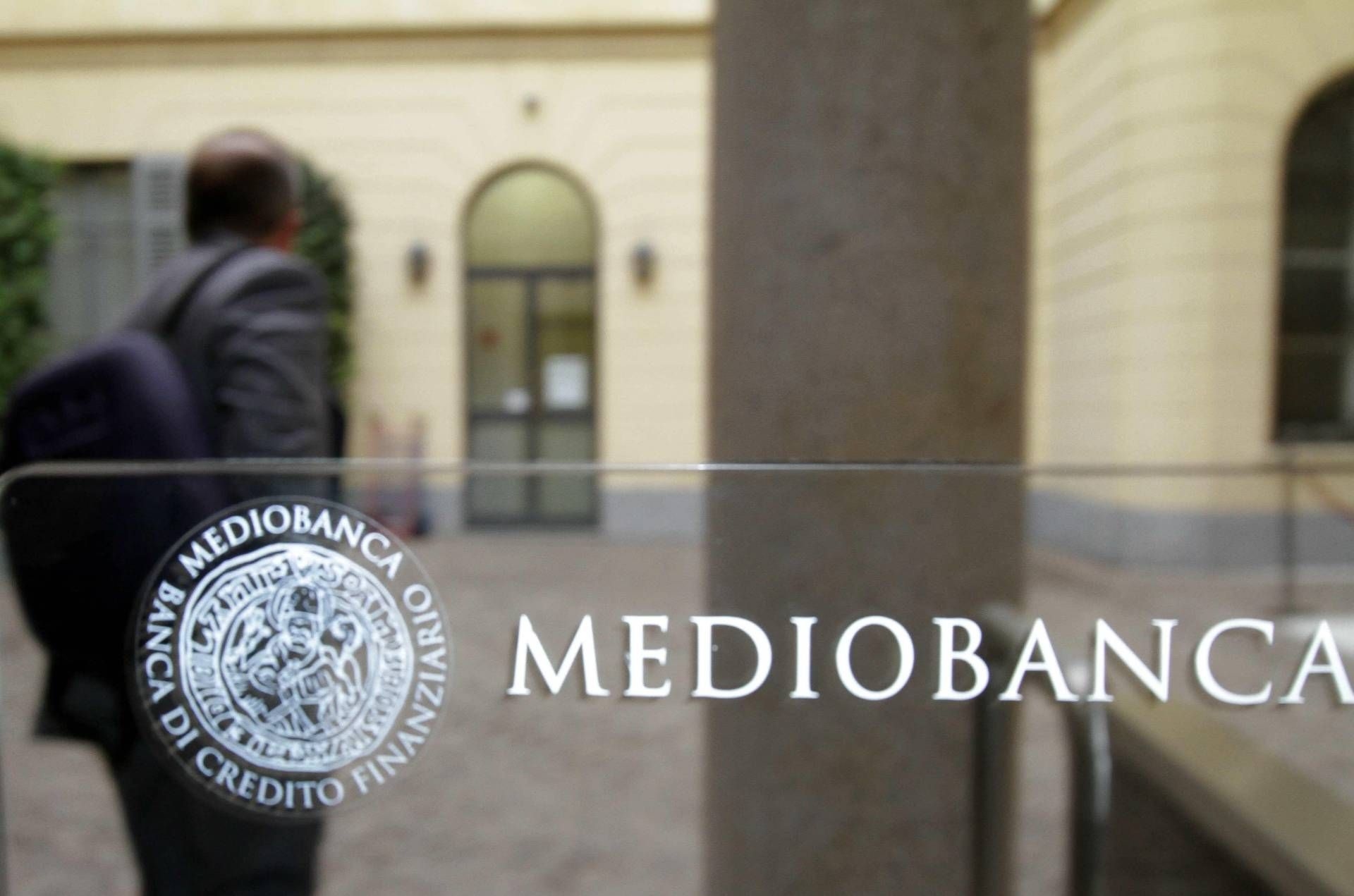 Economistas do Banca Generali levantam preocupações sobre a oferta de aquisição do Mediobanca: "Algumas regulamentações não foram seguidas."