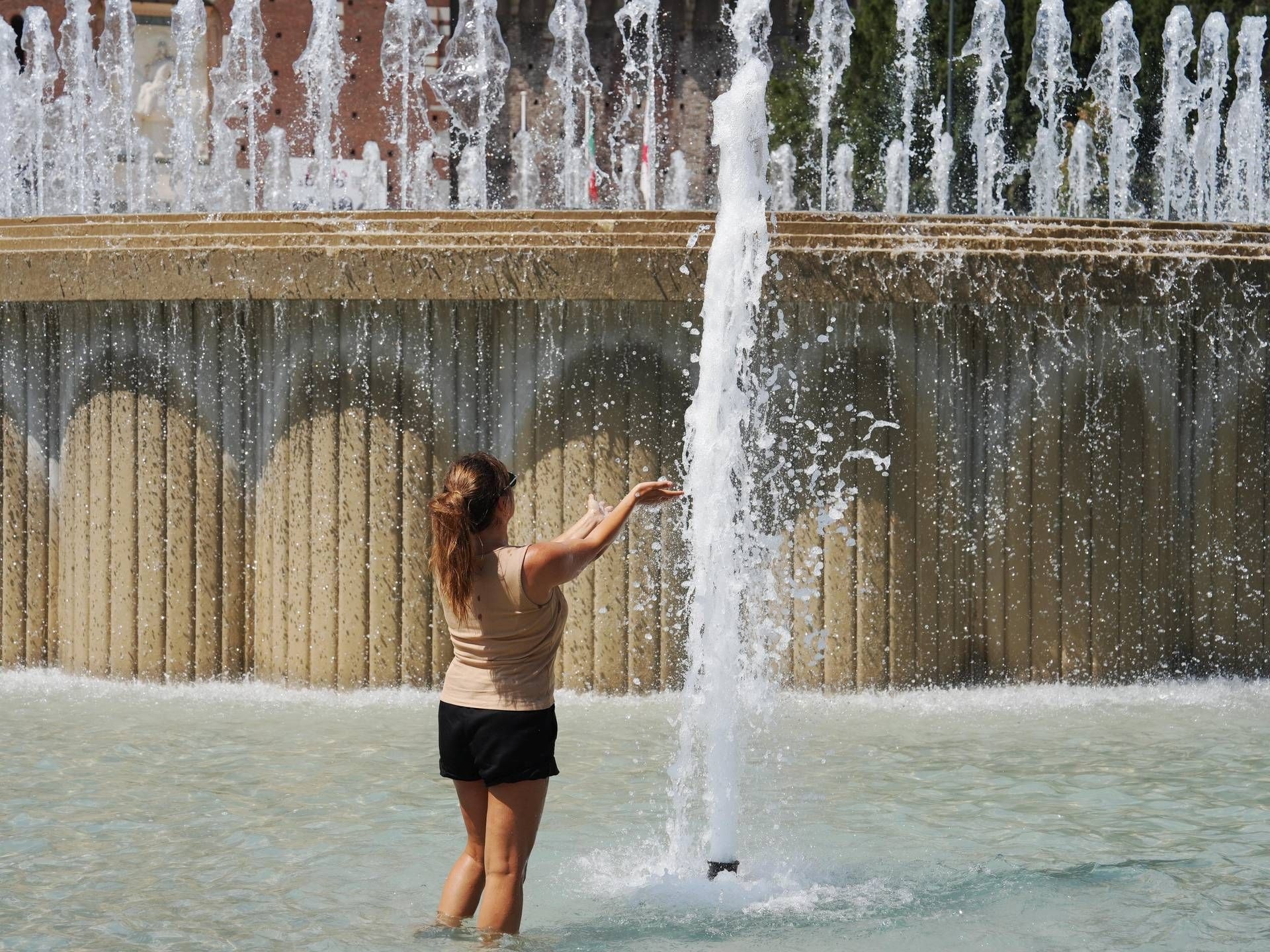 Calor, hoy alerta naranja en 7 ciudades por altas temperaturas