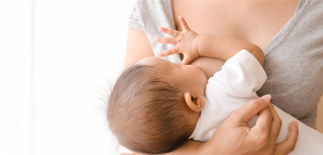 La lactancia materna aparentemente favorece el desarrollo neurológico de los niños