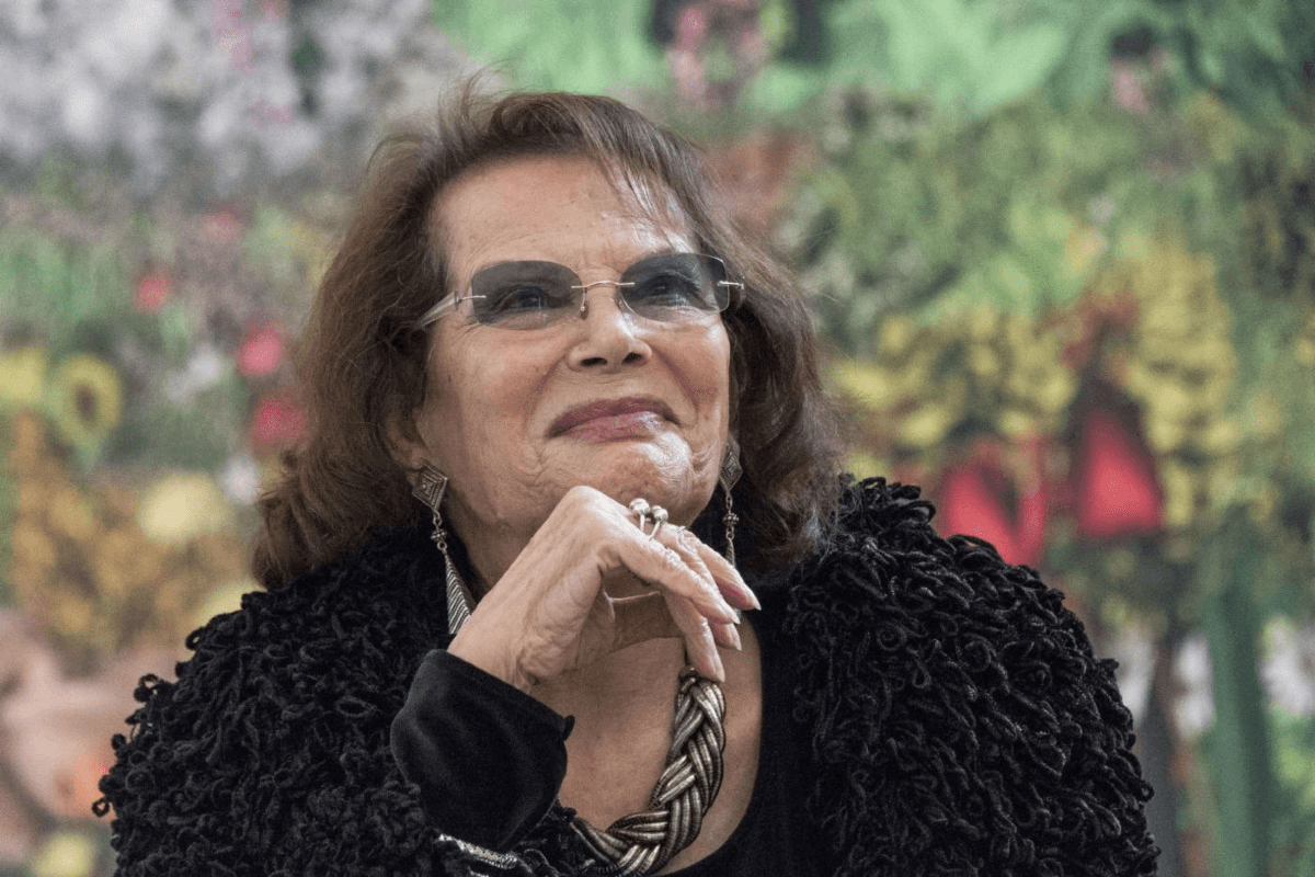 Wie was Claudia Cardinale, de mooie en ongrijpbare actrice die op 87-jarige leeftijd overleed: "Ik zei nee tegen Brando en Delon"