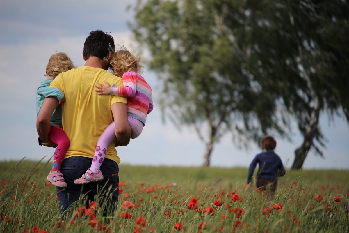 Toeslag voor alleenstaanden juni 2025: wanneer het geld van INPS binnenkomt. Bekijk de data. En de verhogingen komen er...