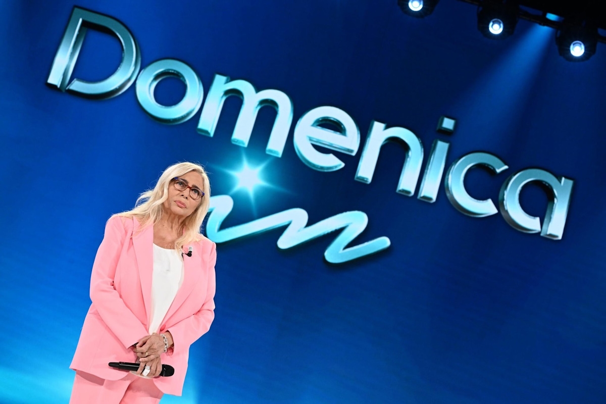 Domenica in, Rai revolutionizes Aunt Mara's living room: not only interviews, but also variety shows and game shows. The new one and three edition. Previews