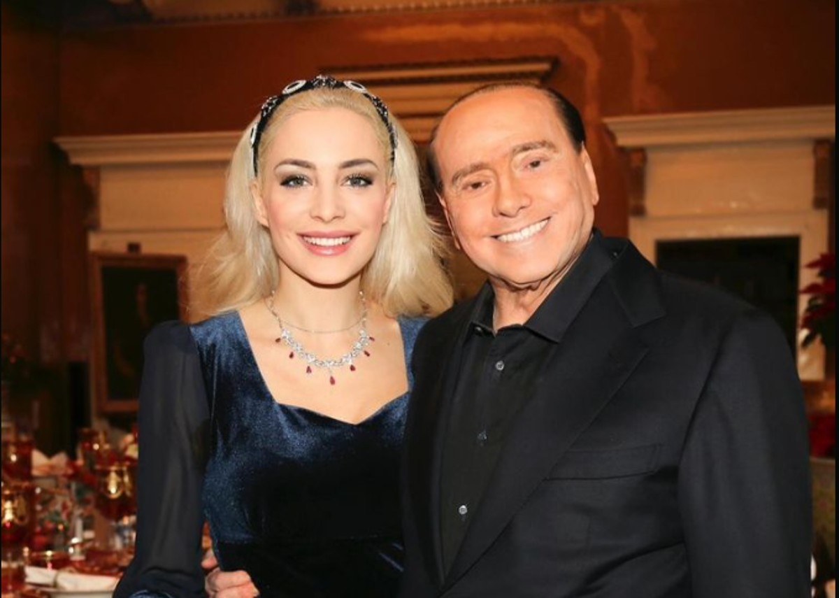Berlusconi, há um acordo com Marta Fascina para Arcore: veja quanto ela pagará de aluguel. E sobre a Villa Certosa