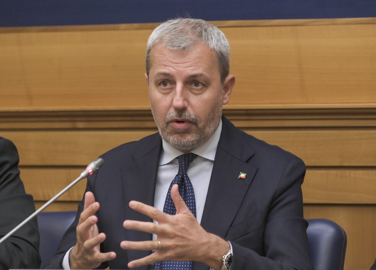 Terceiro mandato, Forza Italia: "Discussão encerrada, a restrição de dois para todos permanece. Também para as regiões com estatutos especiais."