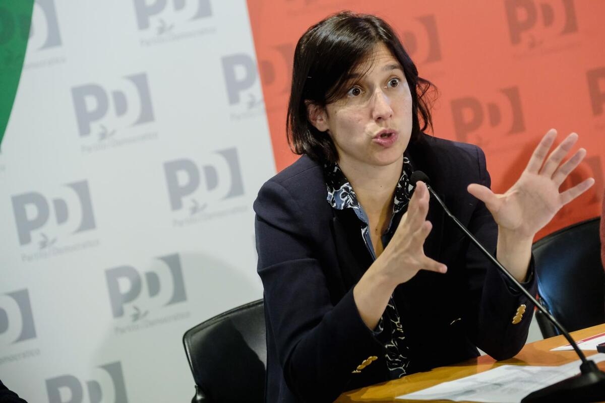 Schlein assume a liderança nas tarifas: "Chega de bajular Trump, a Europa sabe onde atacar para machucar."